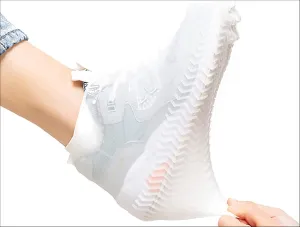 2 PCS Reusable Shoes Cover for Rain, Silicone Shoes Covers for Men Women, Non-Slip Outdoor Waterproof Shoe Protectors Clear X-Large