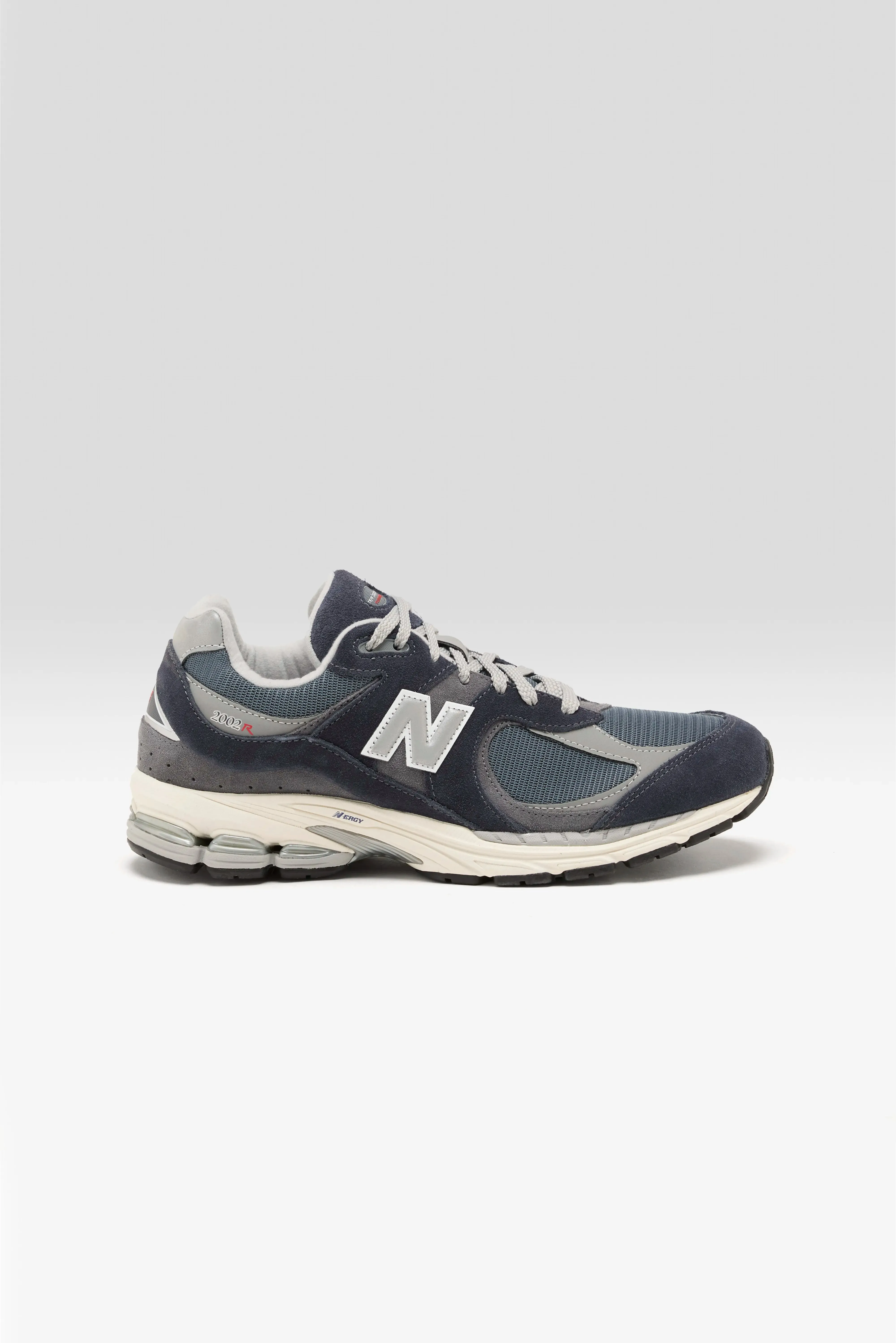 2002R for Men (251 / M / BLACK)