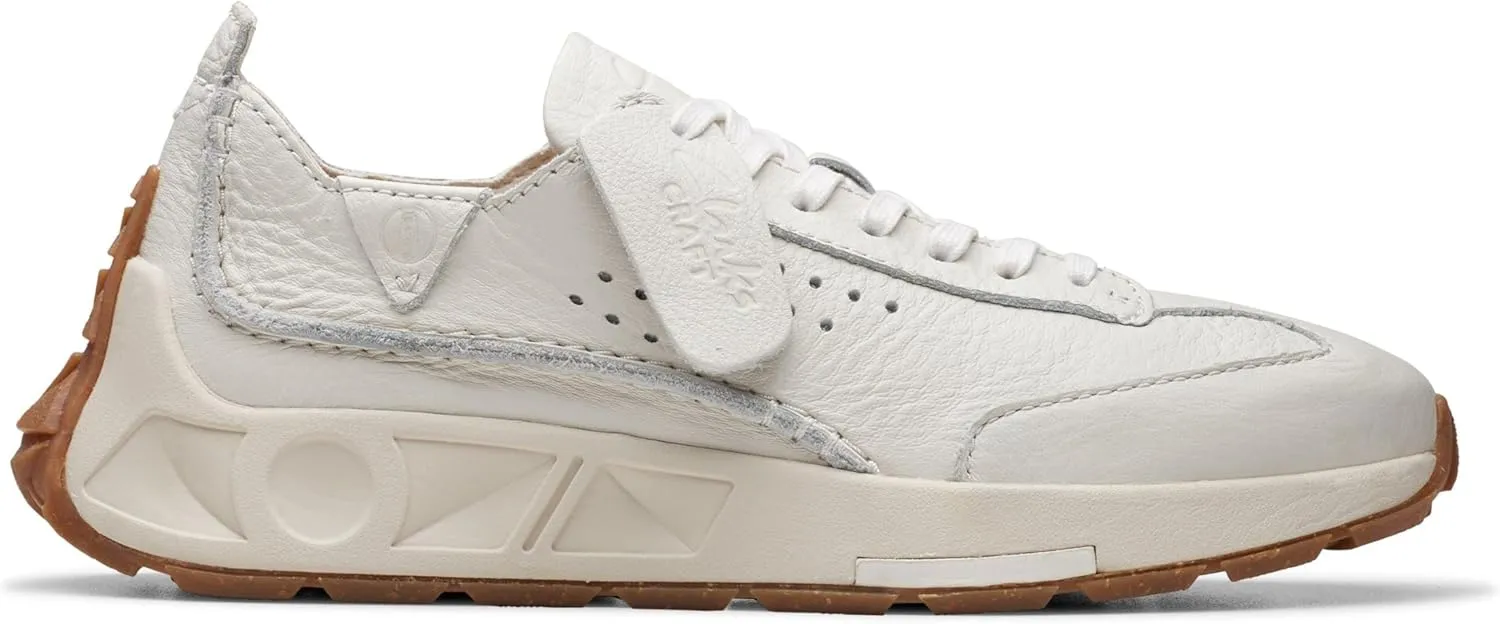 Clarks Women's Flat Sneaker
