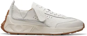 Clarks Women's Flat Sneaker