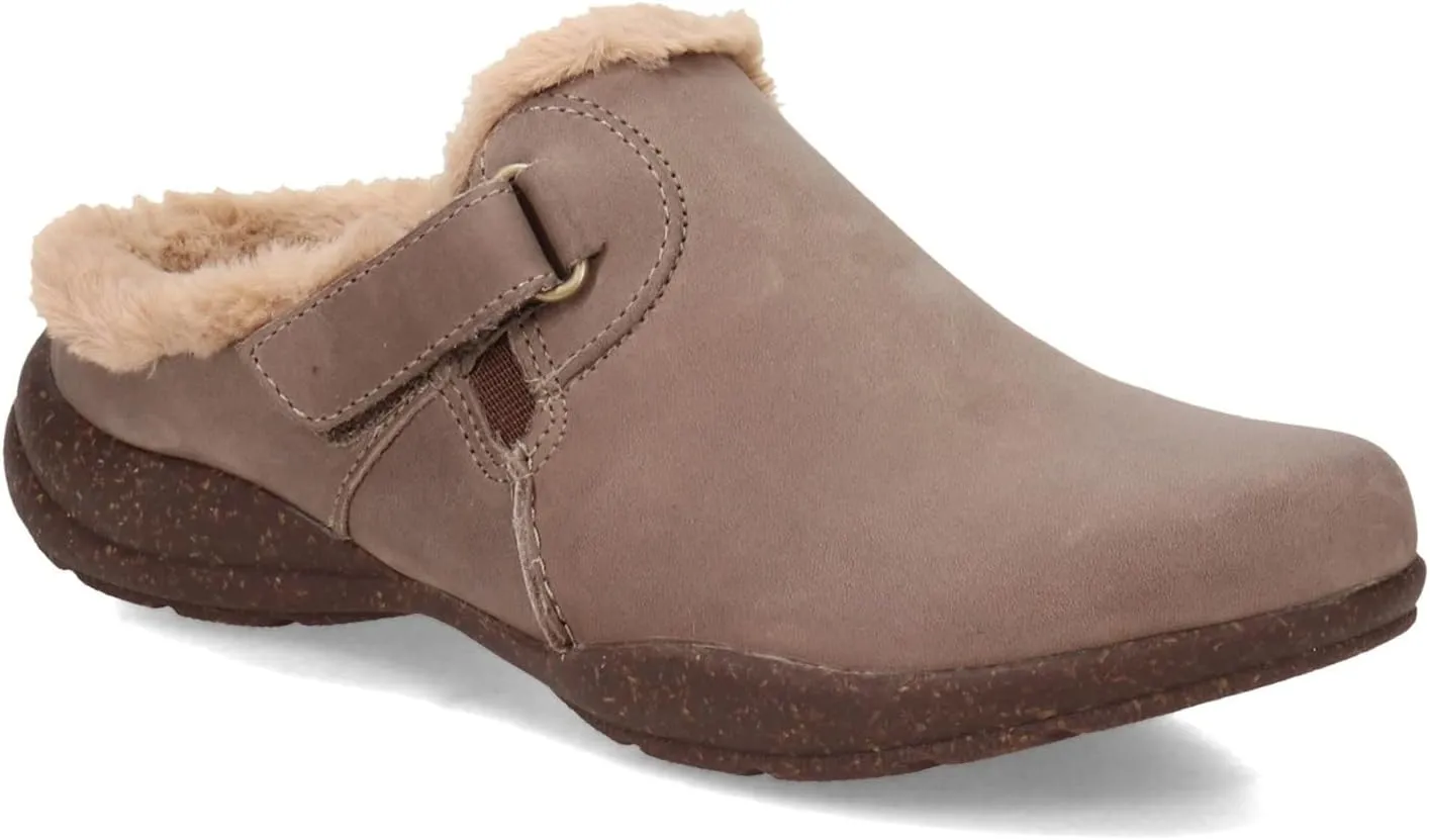 Clarks Women's Roseville Clog