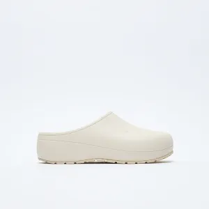 Crocs - Classic Energy Quiet Clog (Stucco)