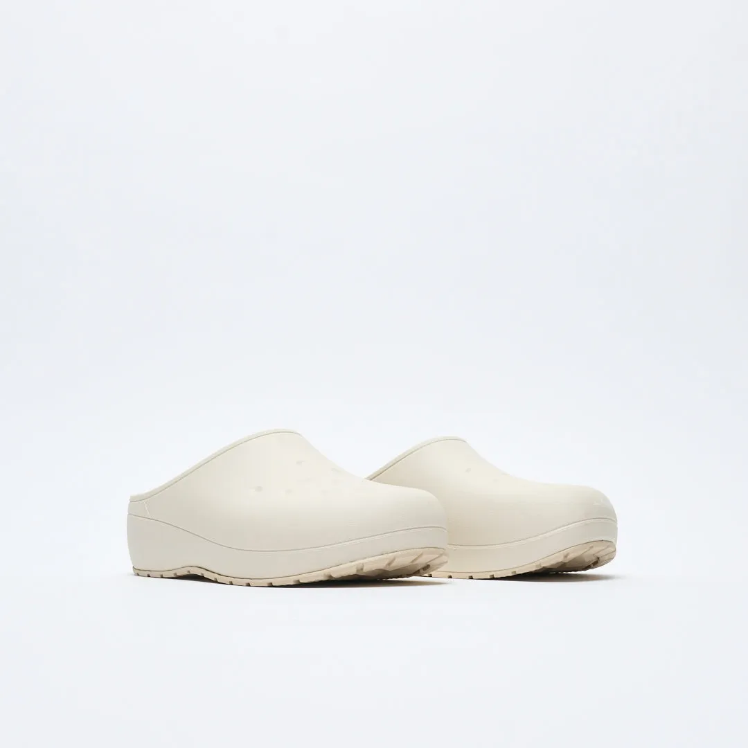 Crocs - Classic Energy Quiet Clog (Stucco)