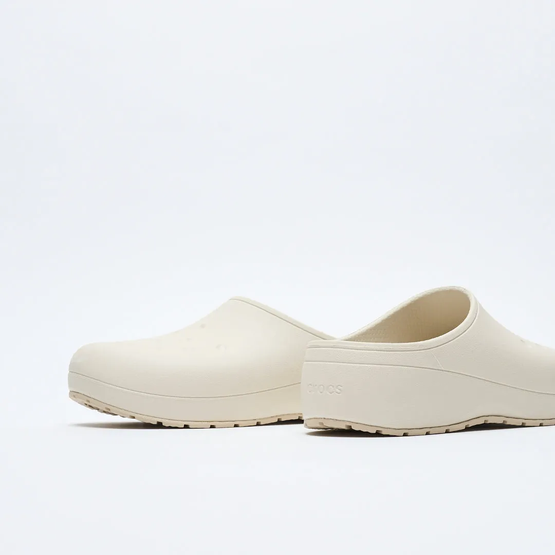 Crocs - Classic Energy Quiet Clog (Stucco)