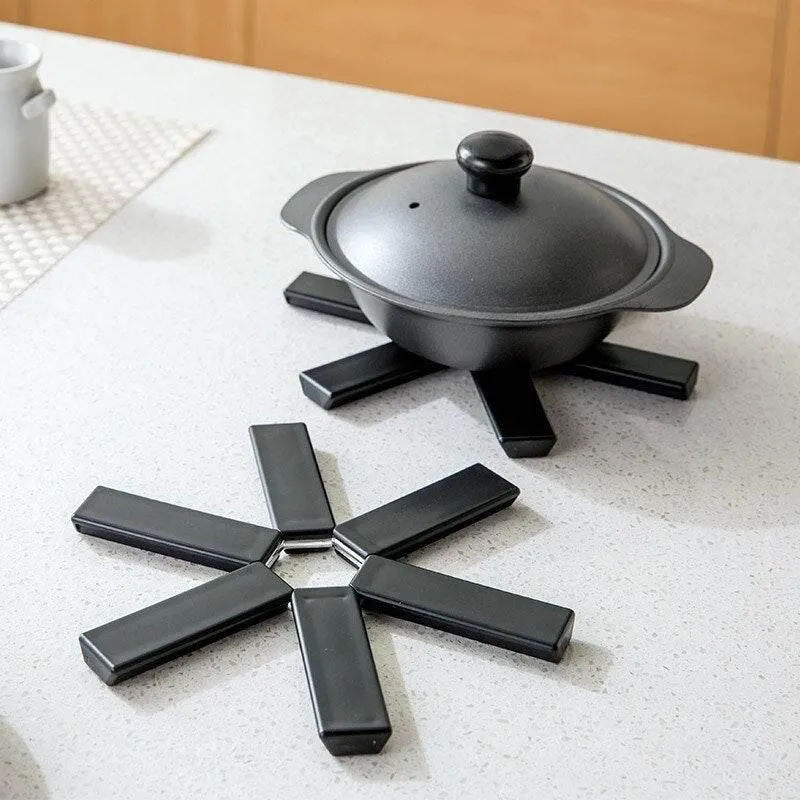 Foldable Heat Resistant Coaster - Non-Slip Kitchen Dining Accessory