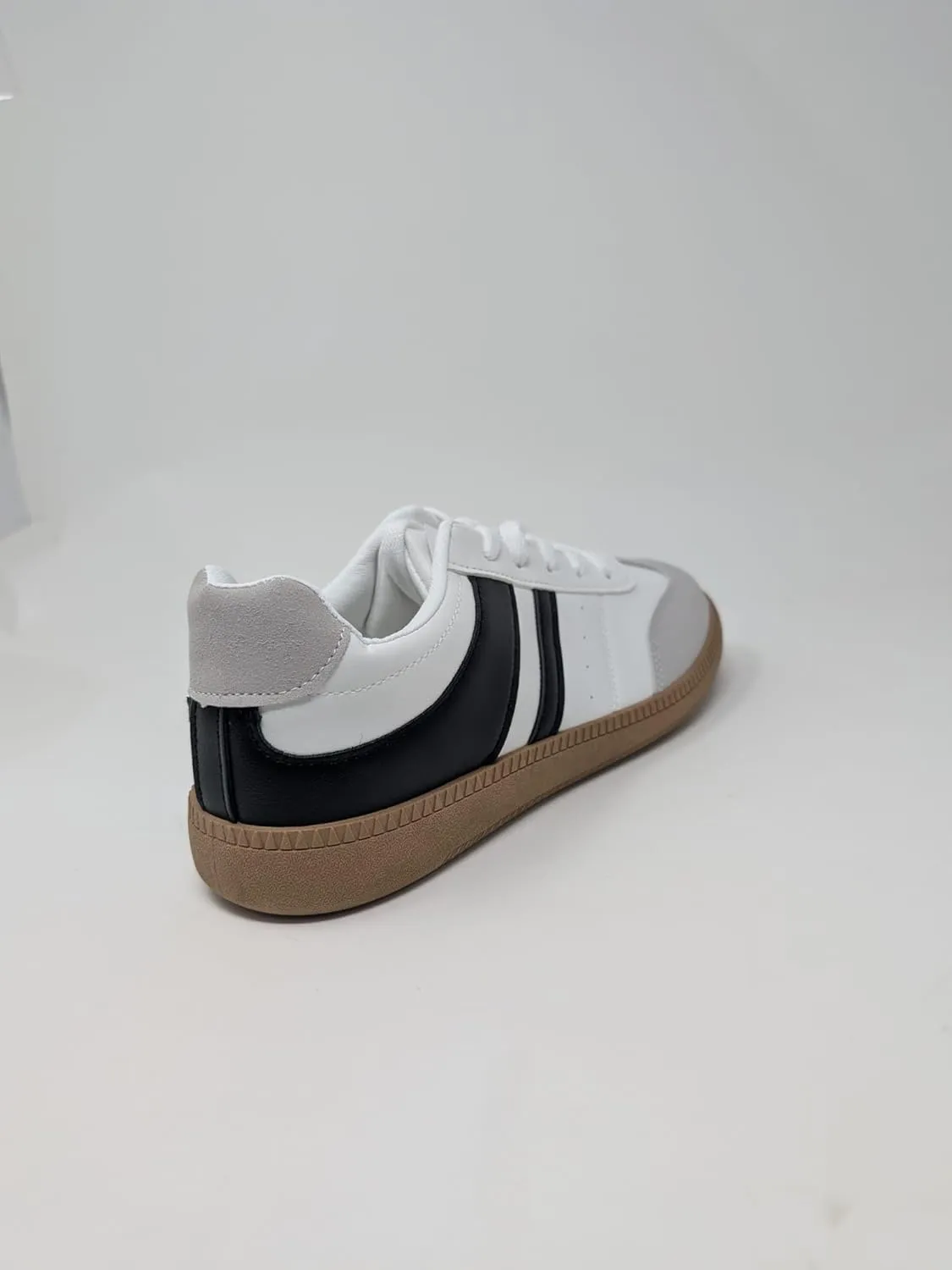 Forever Link Women's Moral-7 Casual Lace Up Low Top Sneaker