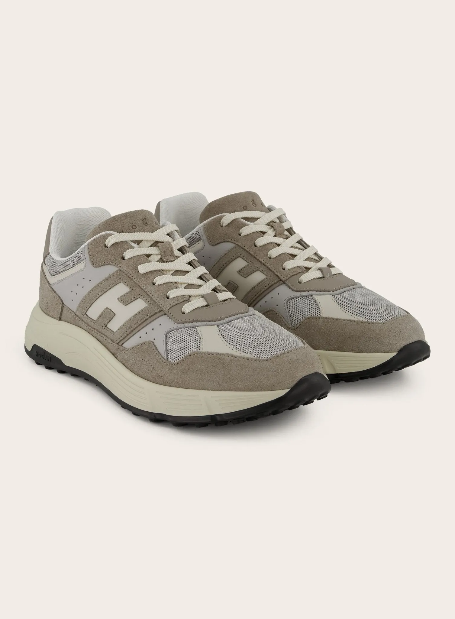 Hyperlight sneaker van suède