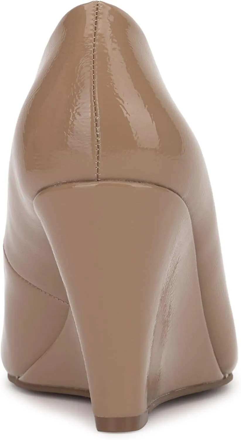 Jessica Simpson Women's Cash Slip On Wedge
