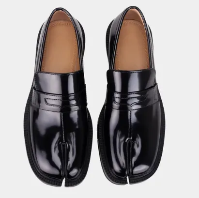 Liisa Tabi Loafer in Leather
