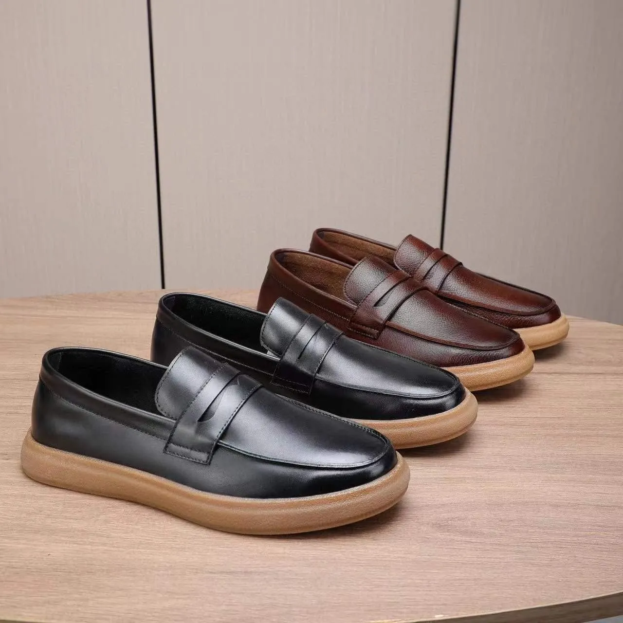 Men's Slip-on Shoe Classic Lightweight Sneaker Real Cowhide Leather Casual Shoes
