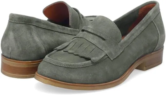 MOOMMO Women Comfortable Suede Loafers Flats Round Closed Toe Slip On Flat Penny Loafers Office Ladies Work Wingtip Oxford Loafer Shoes Dressy Casual Club Church Driver Flats Fall Winter 4-11 M US