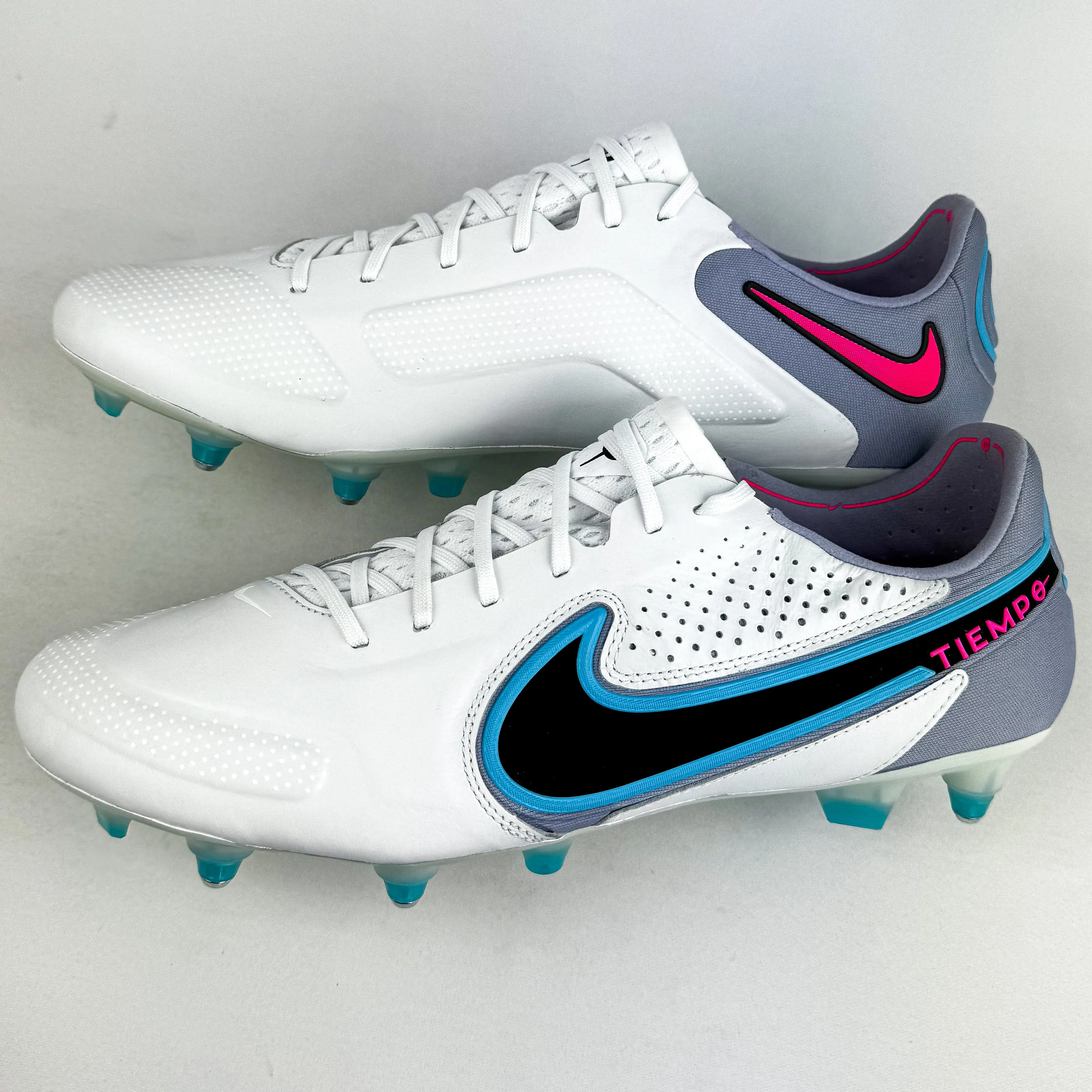 Nike Tiempo Legend 9 Elite AC SG-Pro - White/Baltic Blue/Pink Blast/Black *In Box*
