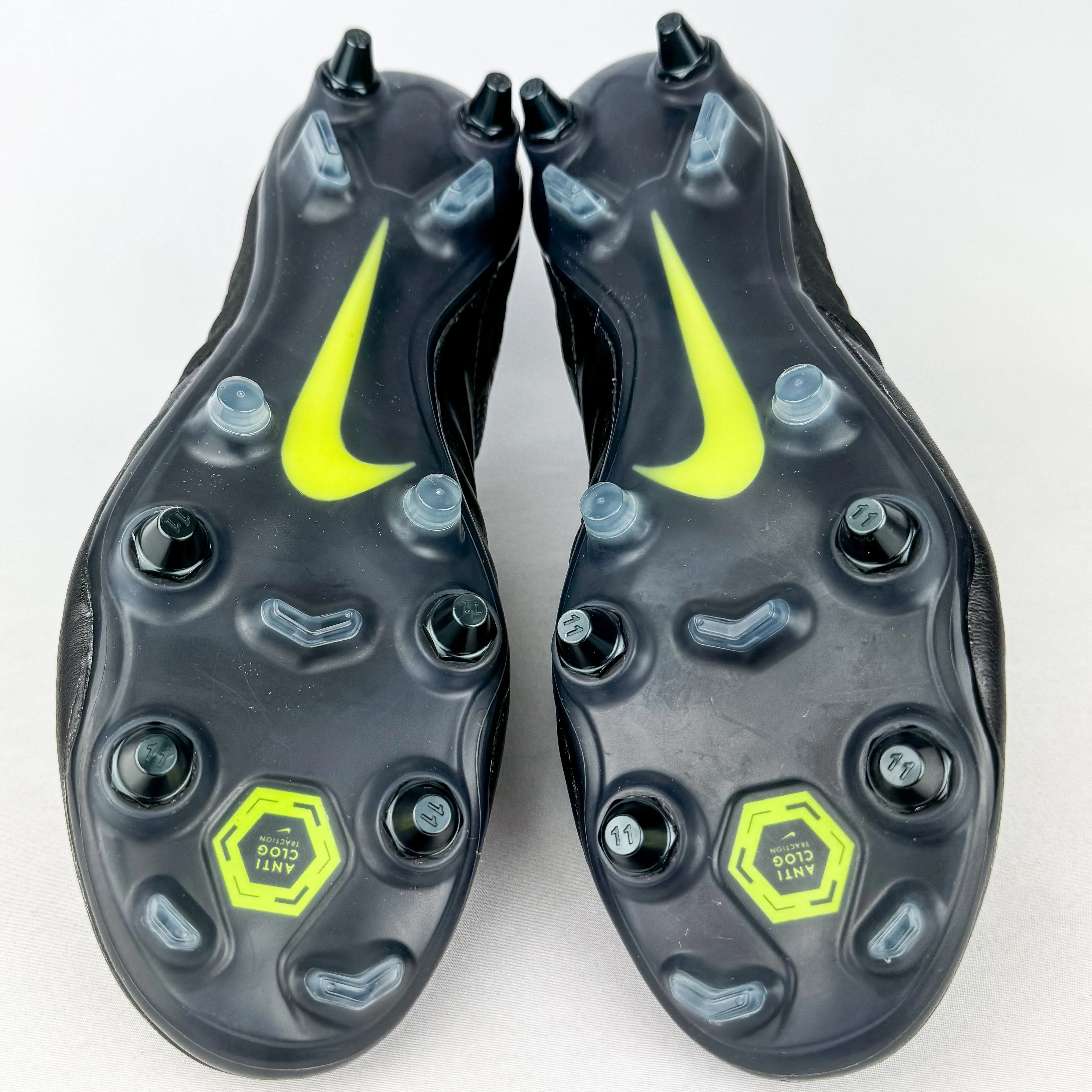 Nike Tiempo Legend VII Elite Anti-Clog SG-Pro - Black/Black *Brand New*