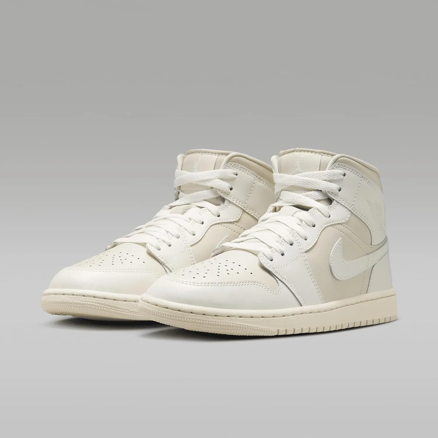 Nike Women's Air Jordan 1 Mid Shoes Sneaker