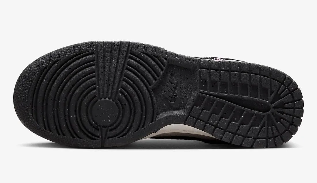 Nike Women's Modern