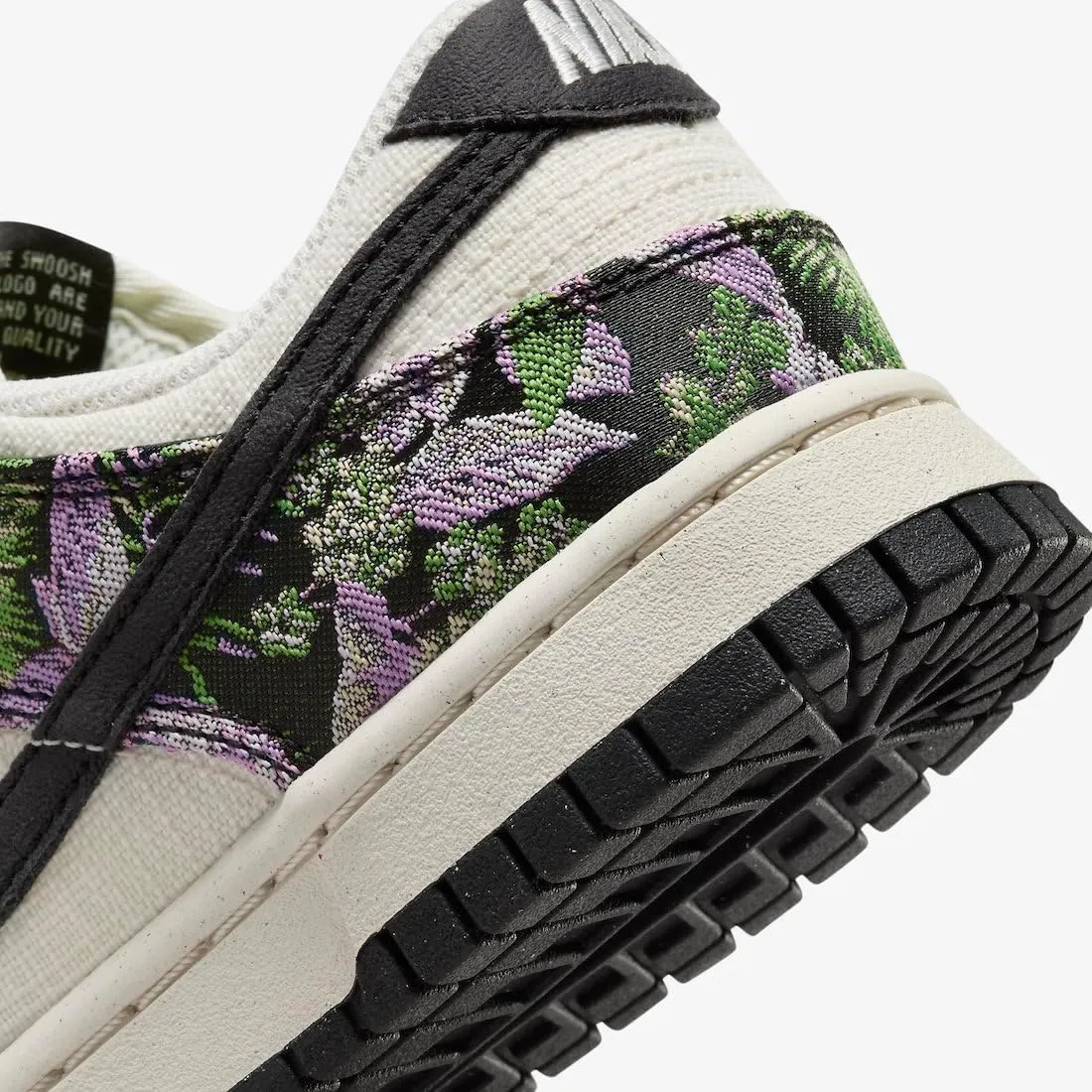 Nike Women's Modern
