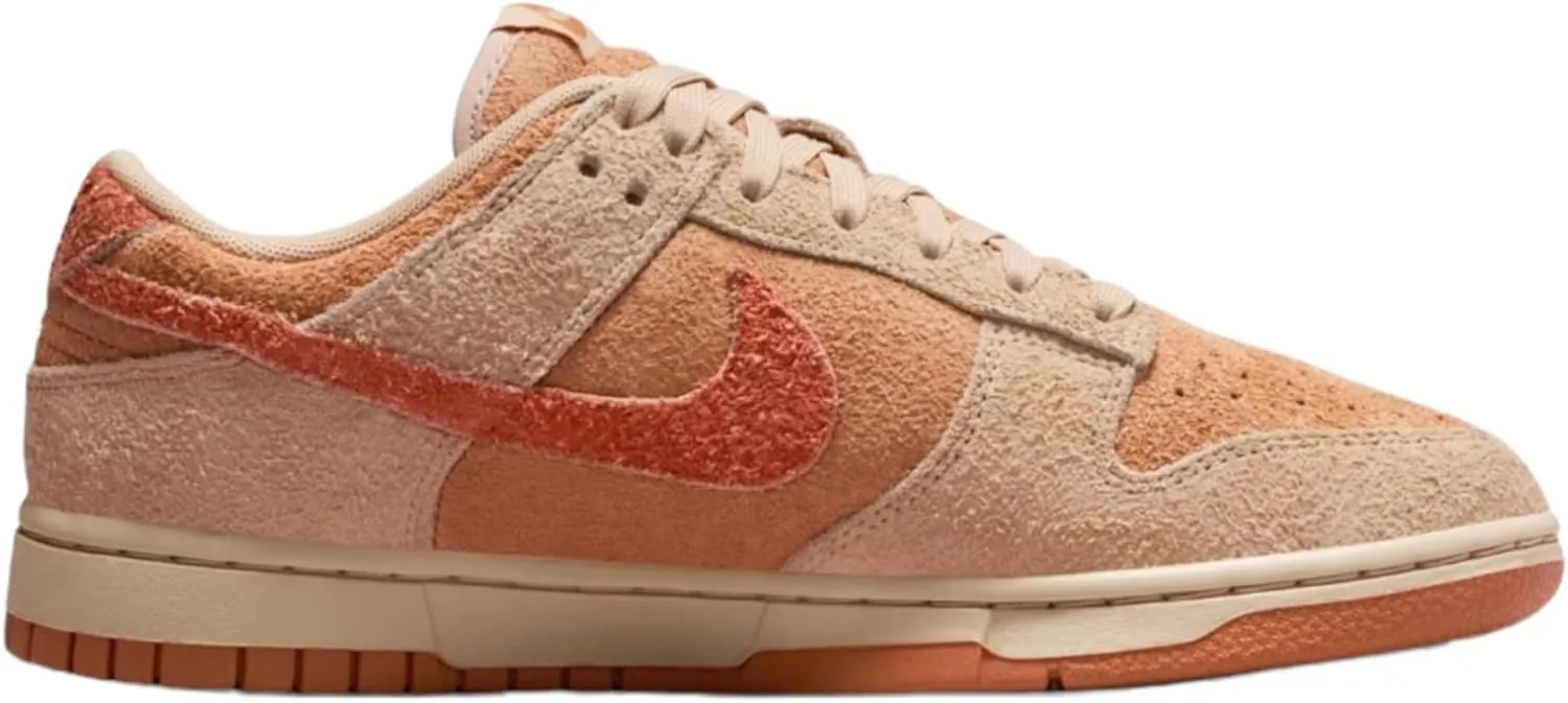 Nike Women's W Dunk Low Sneaker