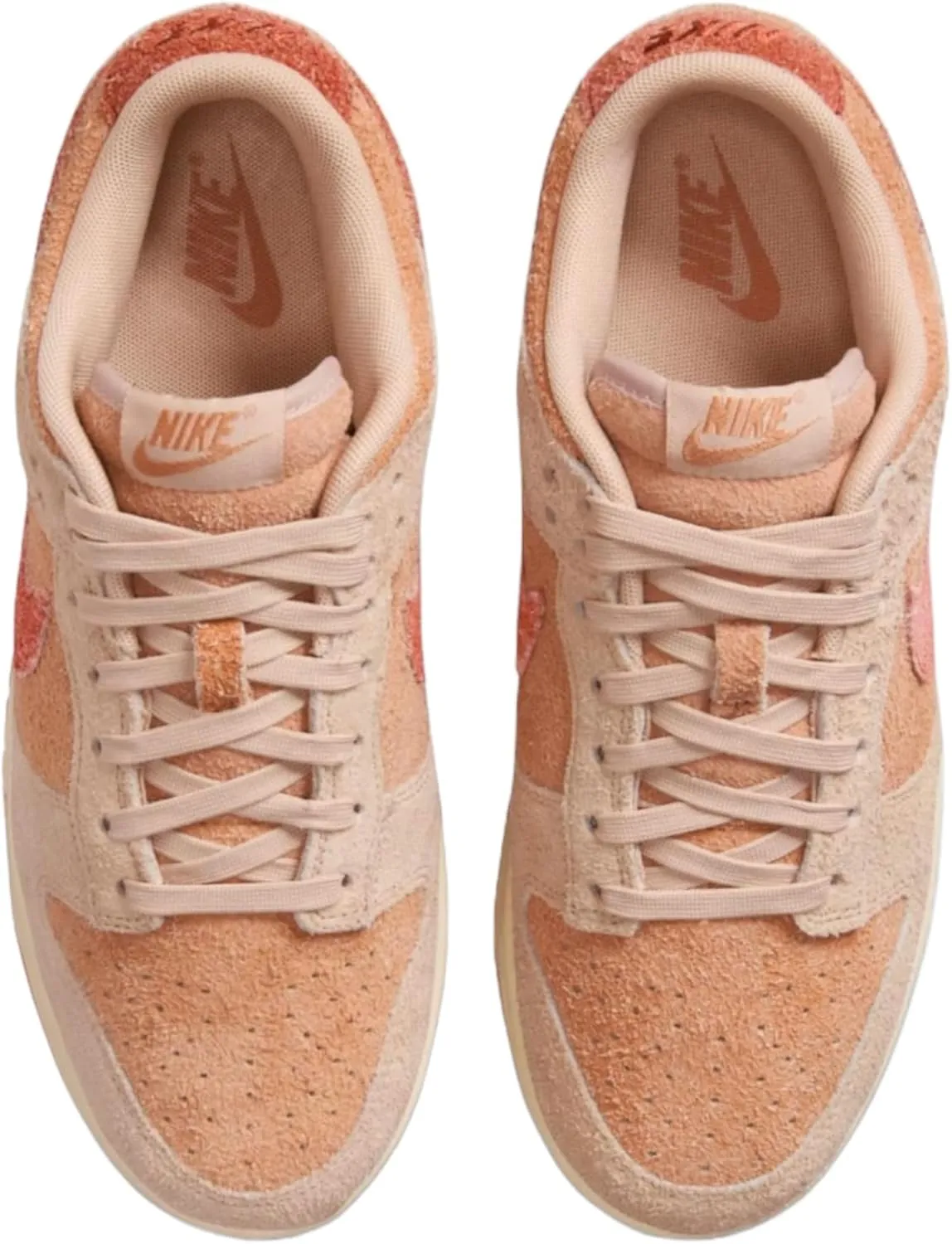 Nike Women's W Dunk Low Sneaker