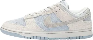 Nike Women's W Dunk Low Sneaker