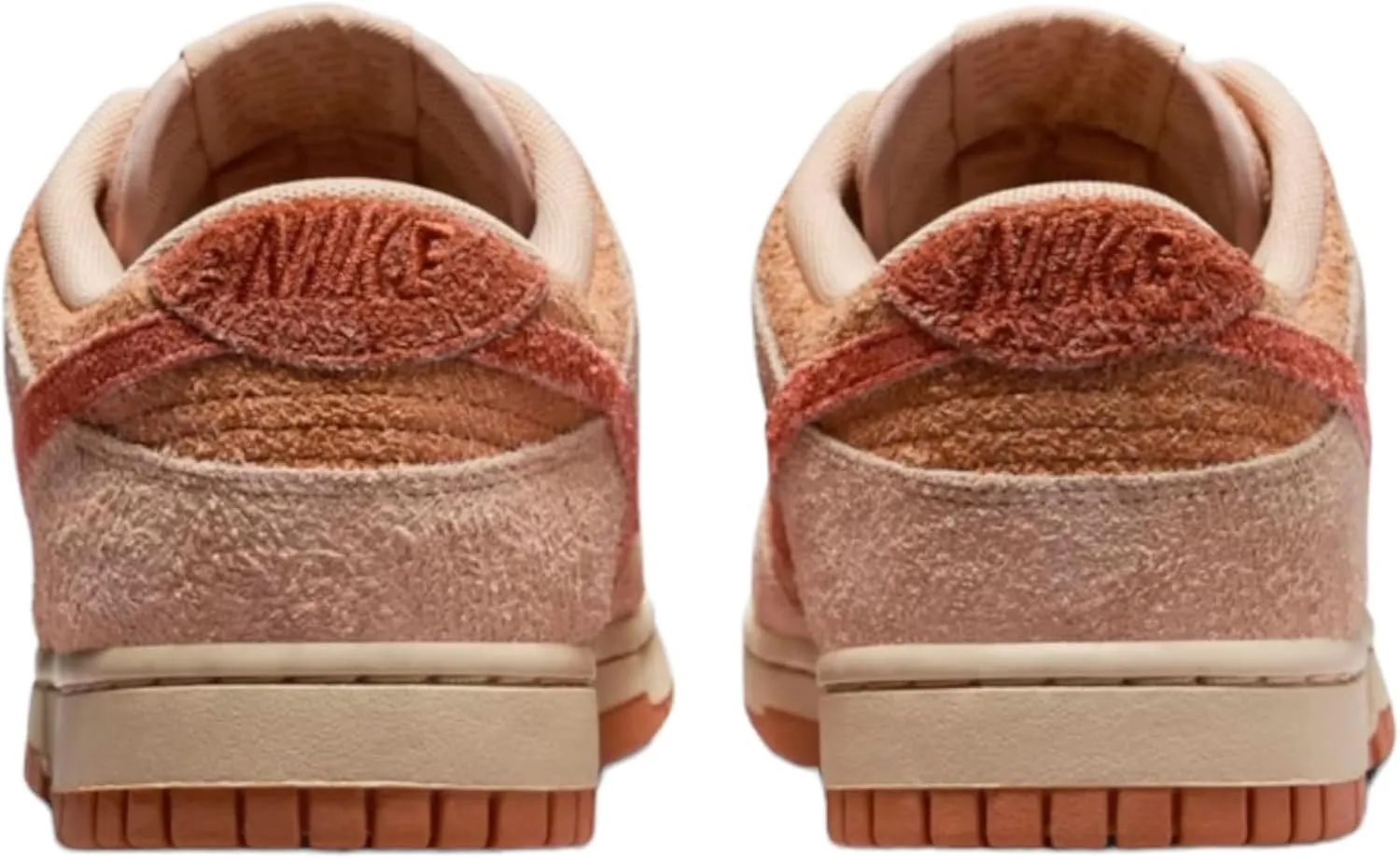 Nike Women's W Dunk Low Sneaker