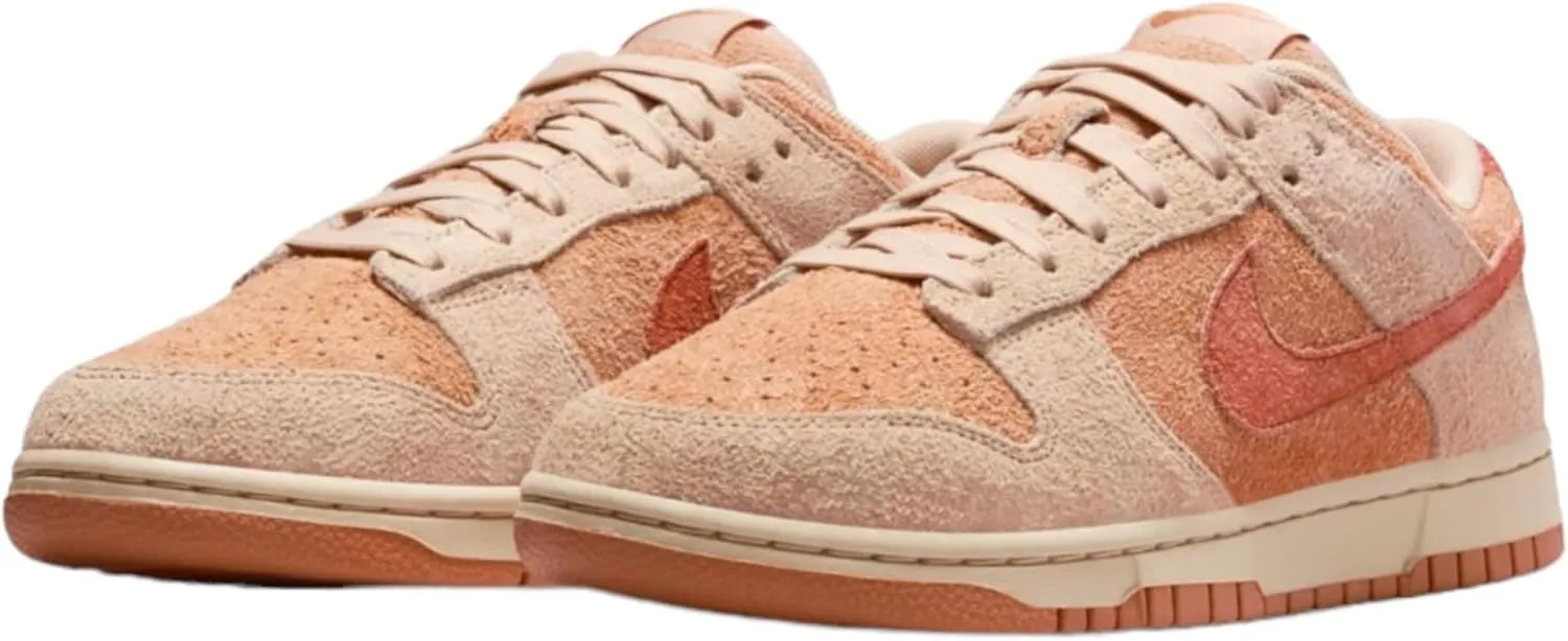Nike Women's W Dunk Low Sneaker