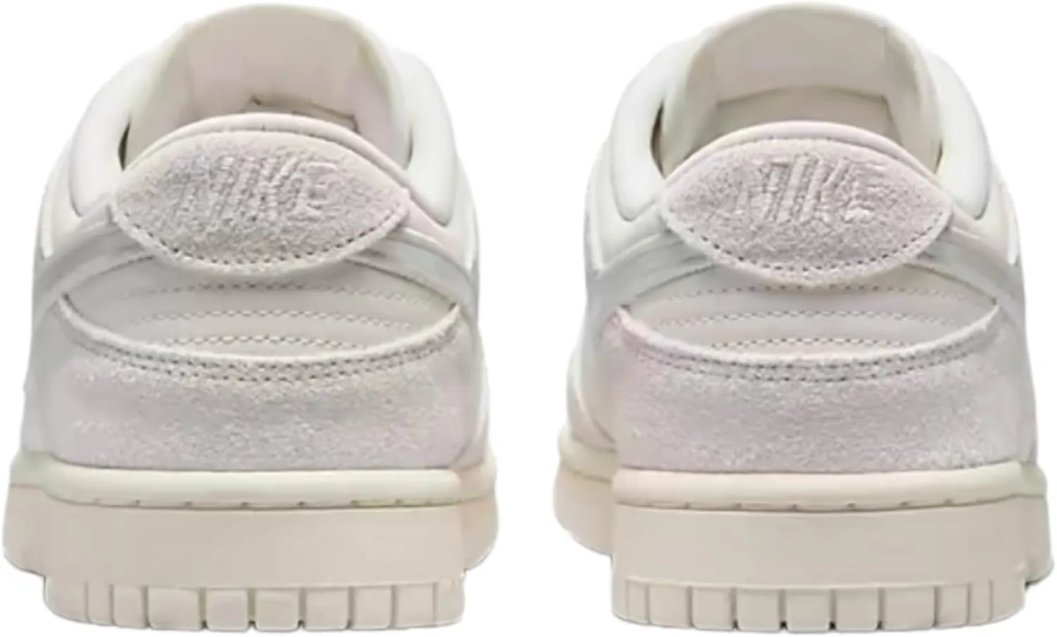 Nike Women's W Dunk Low Sneaker