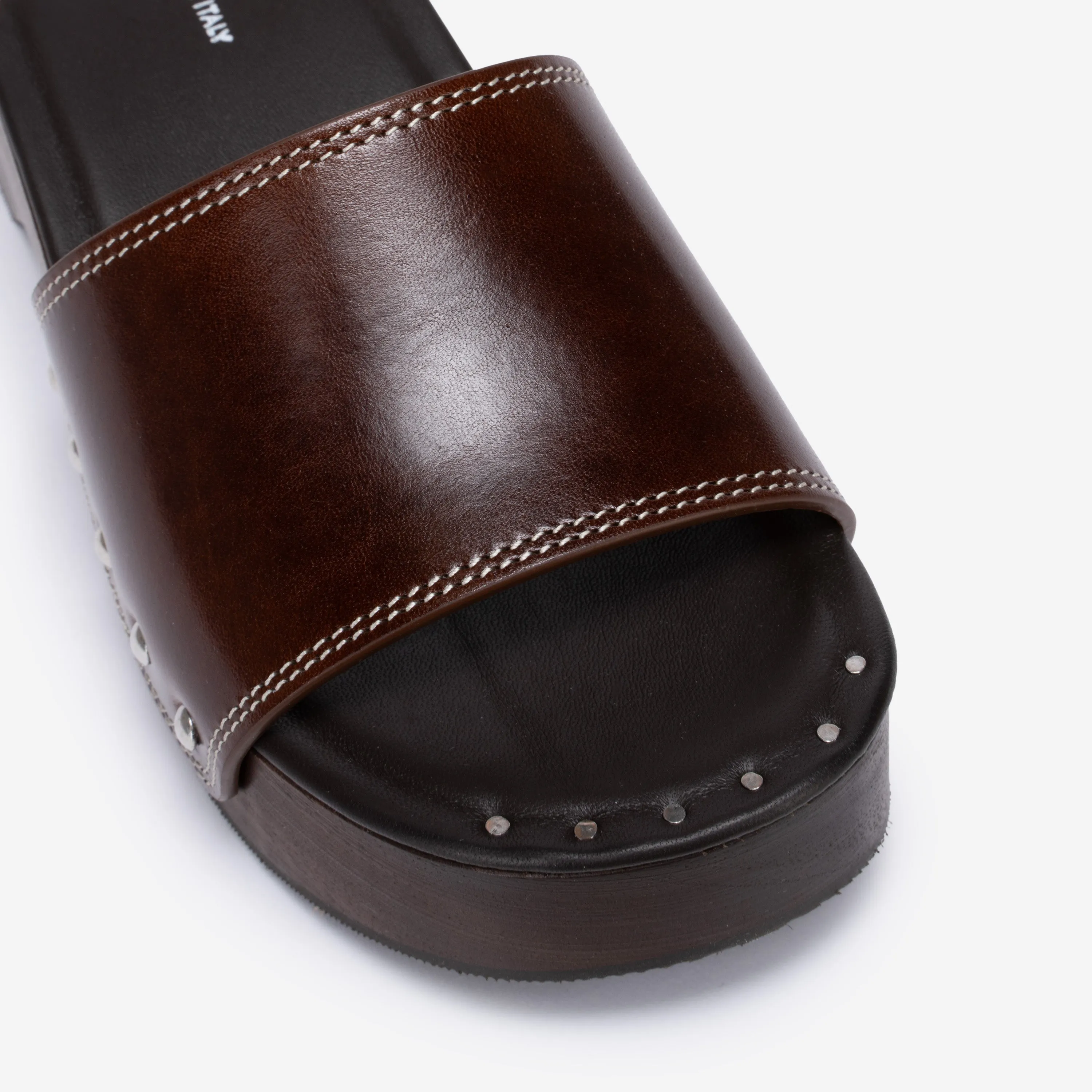 Nonna Clog Walnut