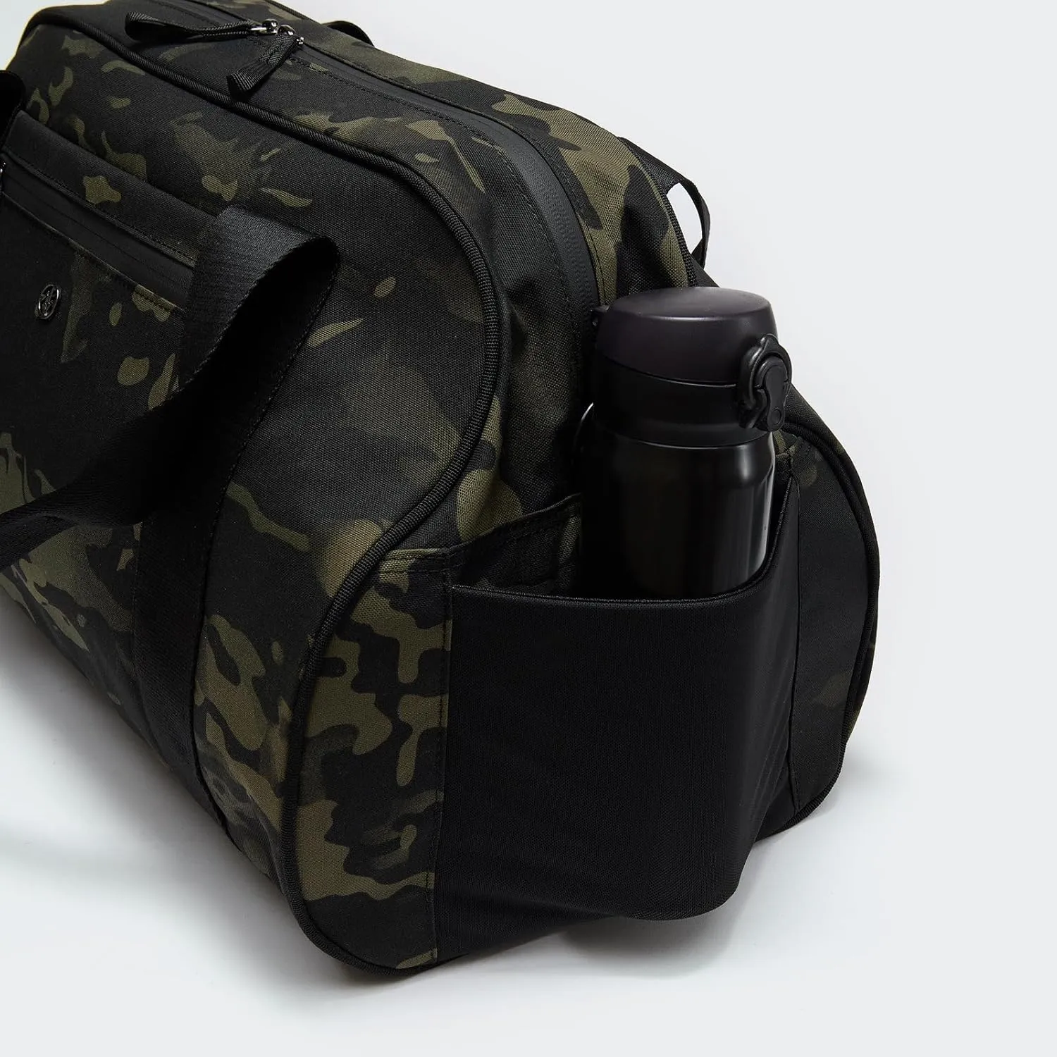 Pander 28L Large Gym Duffle Bag with Shoe Compartment, Fit for Travel, Weekend, Sports, Workout, Overnight.(Camo)
