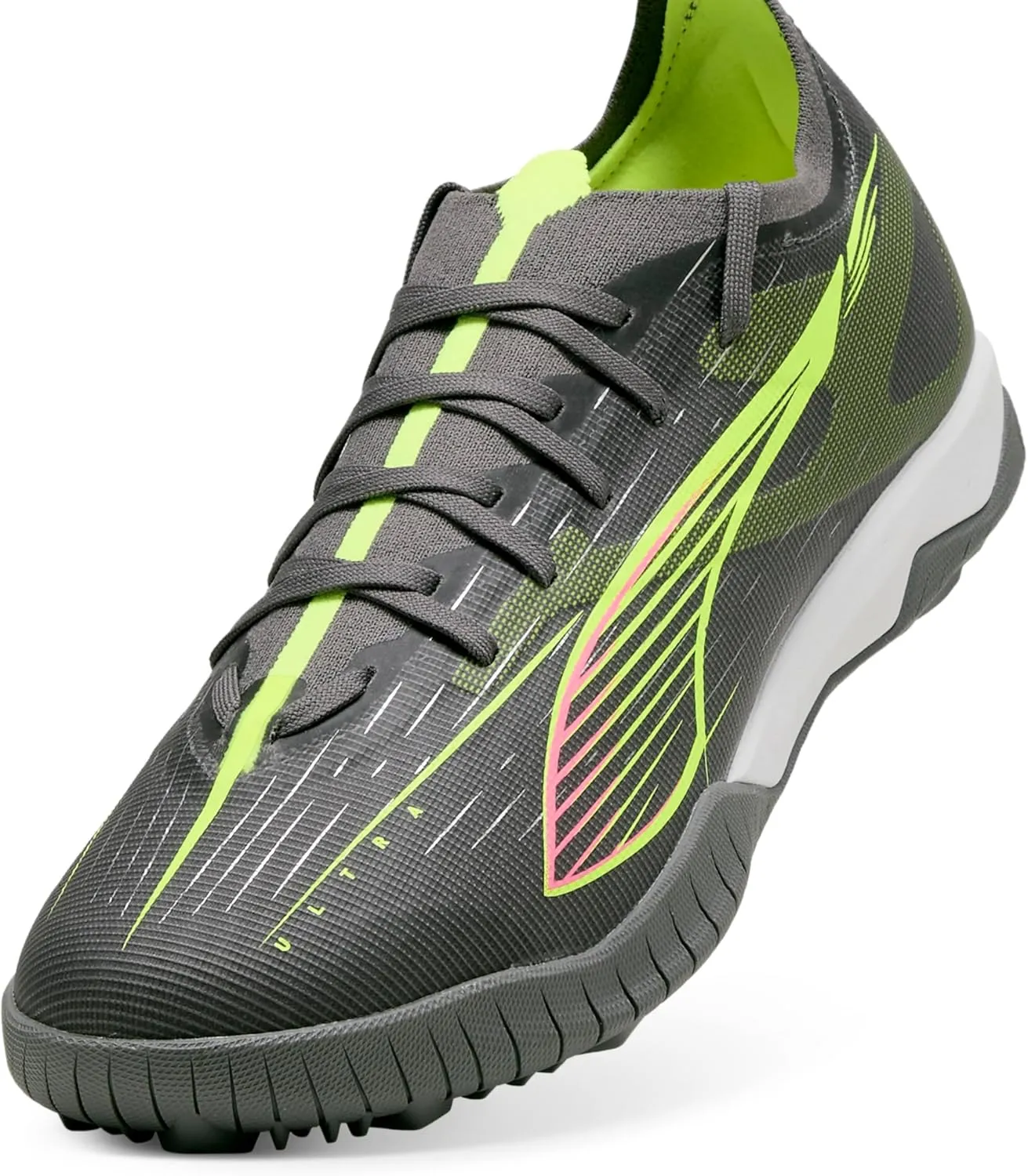 PUMA Men's Football Soccer Shoe