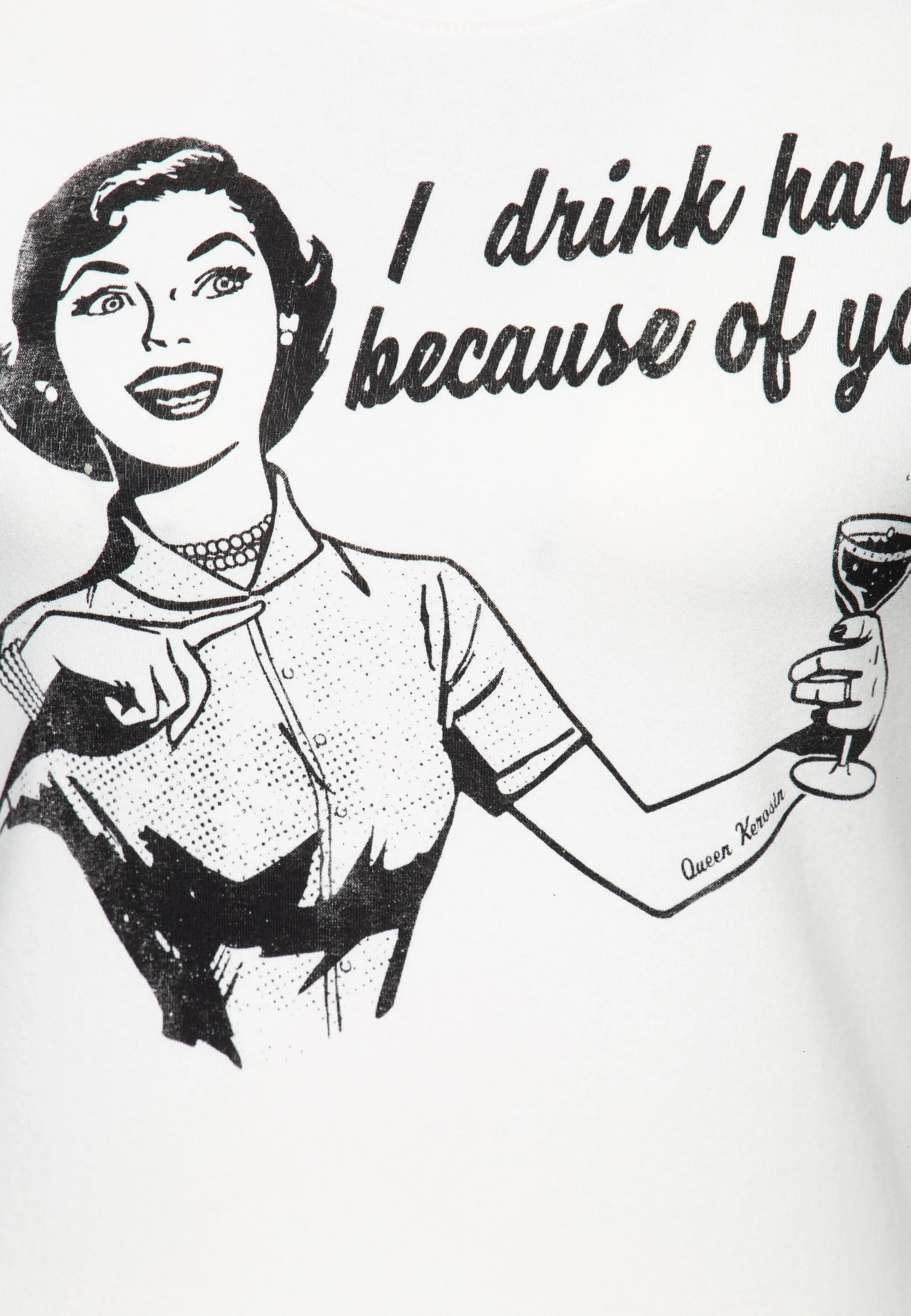 Retro T-Shirt «I drink hard»
