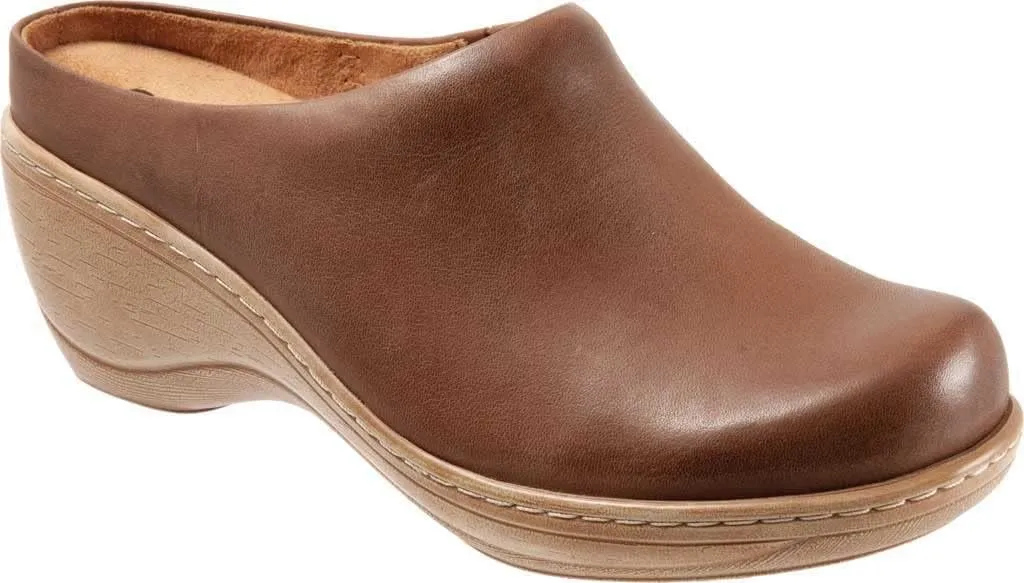 SoftWalk Women's Clogs