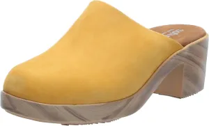 SoftWalk Women's Felida Clog