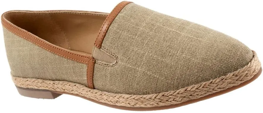 Trotters Women's Estelle Loafer
