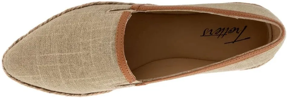Trotters Women's Estelle Loafer