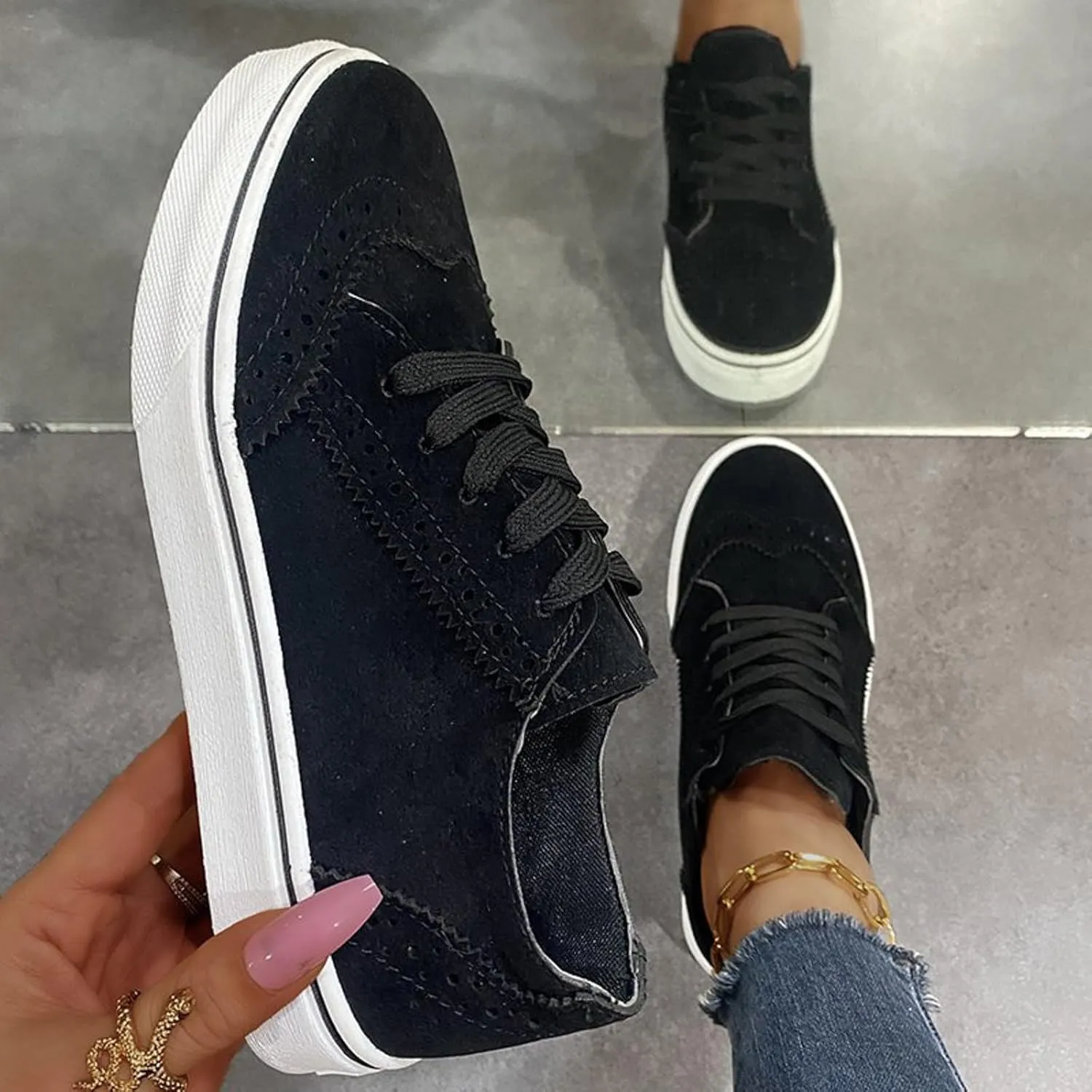 Women's Canvas Casual Shoes Slip On Lace Up Slip On Cushioned Footbed Jogging Tennis Sneakers Breathable Comfy Lightweight Walking Soft Platform Shoe for Gym Travel Daily Wear