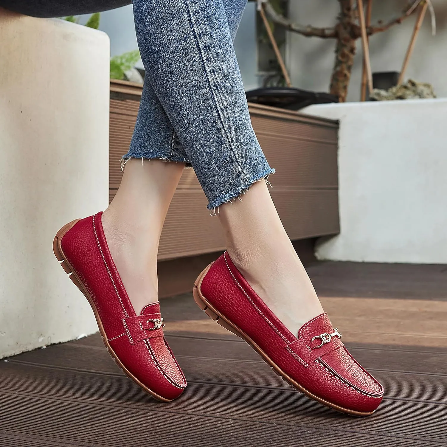 Women's Comfortable & Lightweight Leather Loafers Slip-Ons Driving Mocs Walking Shoes Cute Business Casual Dress Shoes Work Flats for Women
