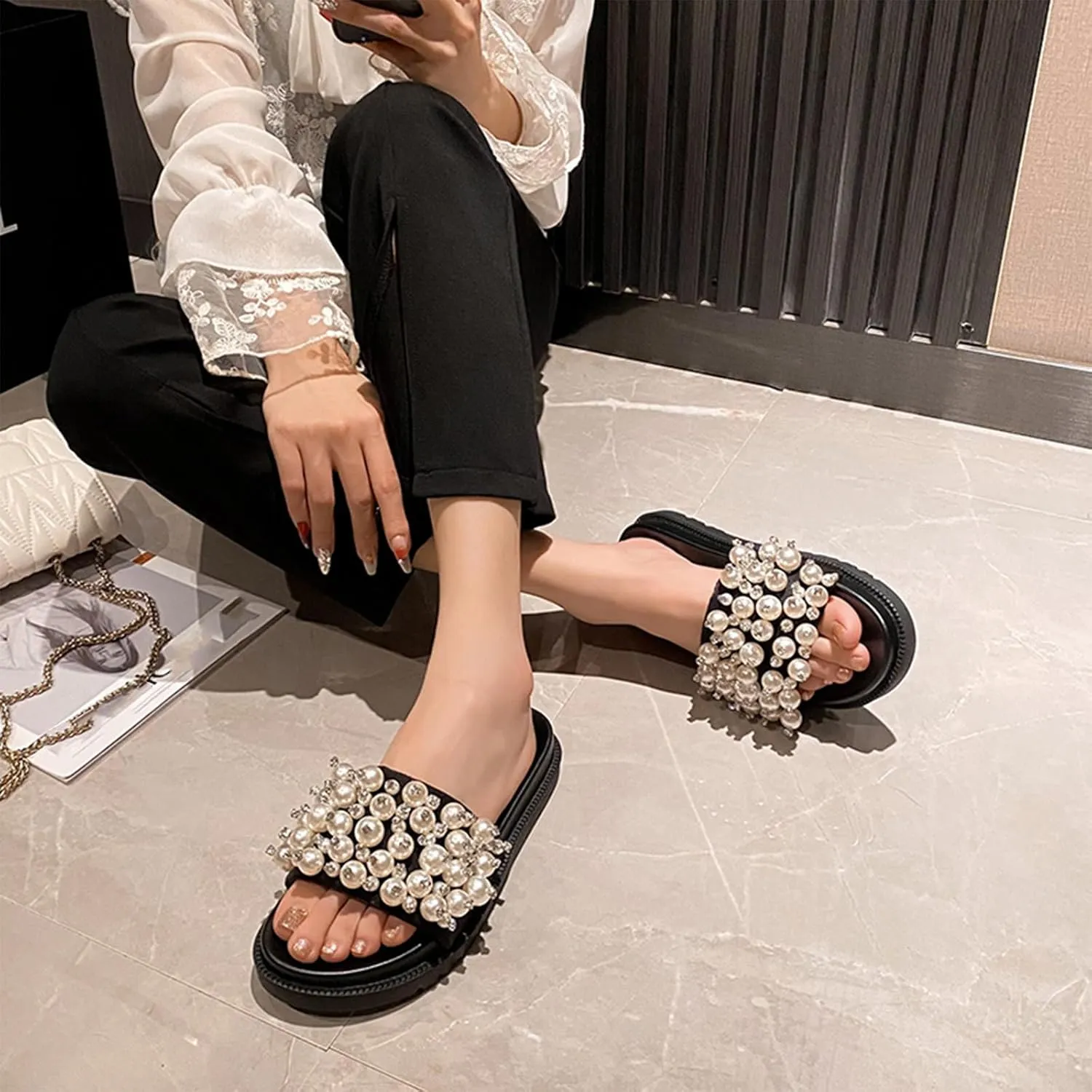 Women's Pearl Platform Sandals Open Toe Slip-On Flatform Cute Slide Sandals for Casual Summer Beach with Soft Cushioned Footbed