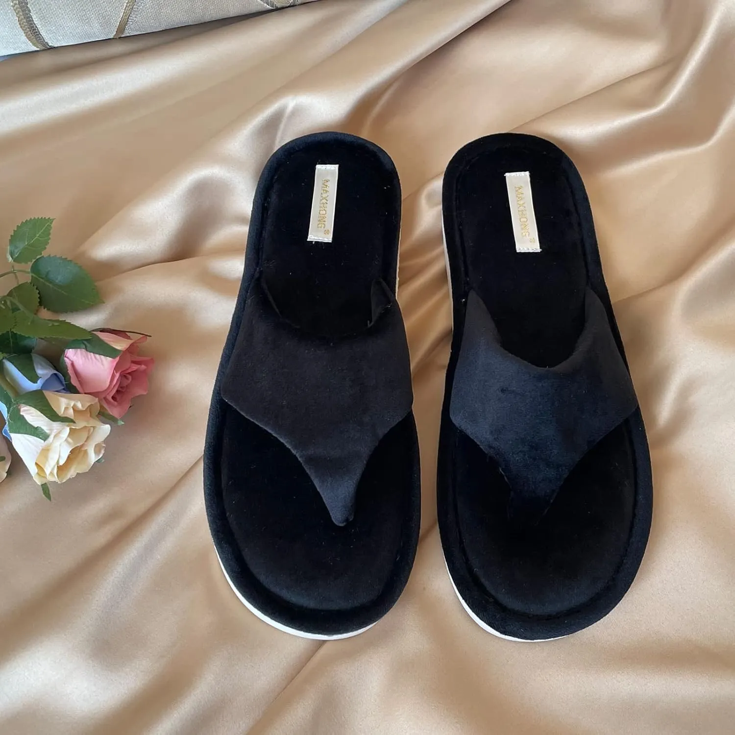 Women’s Thong Slippers with Memory Foam for Women Open Toe Slip on