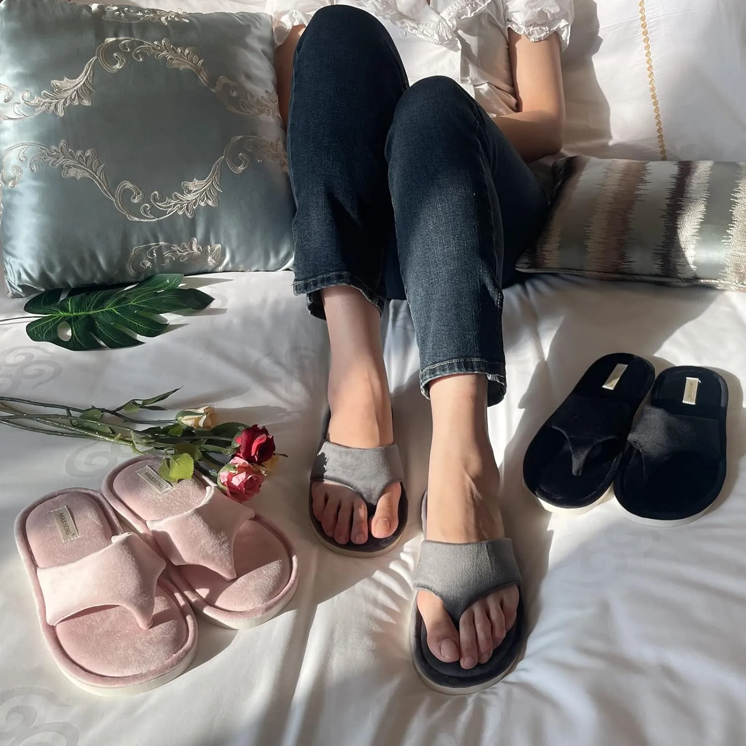 Women’s Thong Slippers with Memory Foam for Women Open Toe Slip on