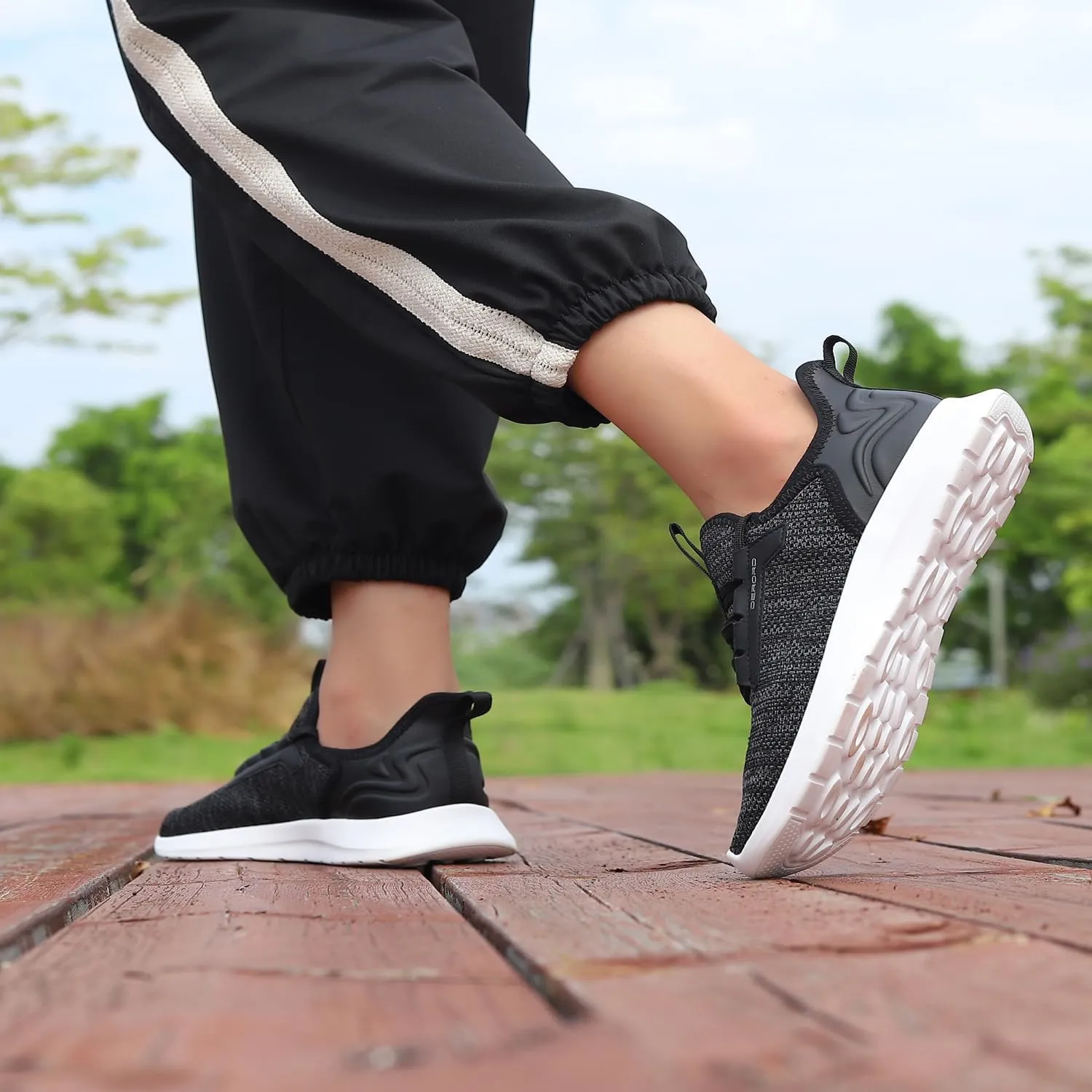 Women’s Walking Running Shoes Slip on Lightweight Casual Sneakers